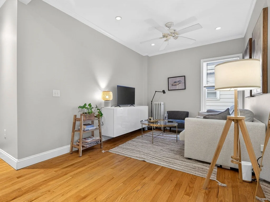 1 bed, 1 bath apartment for rent at 1576 Cambridge St Unit 2R, Inman Square — photo 4 of 12