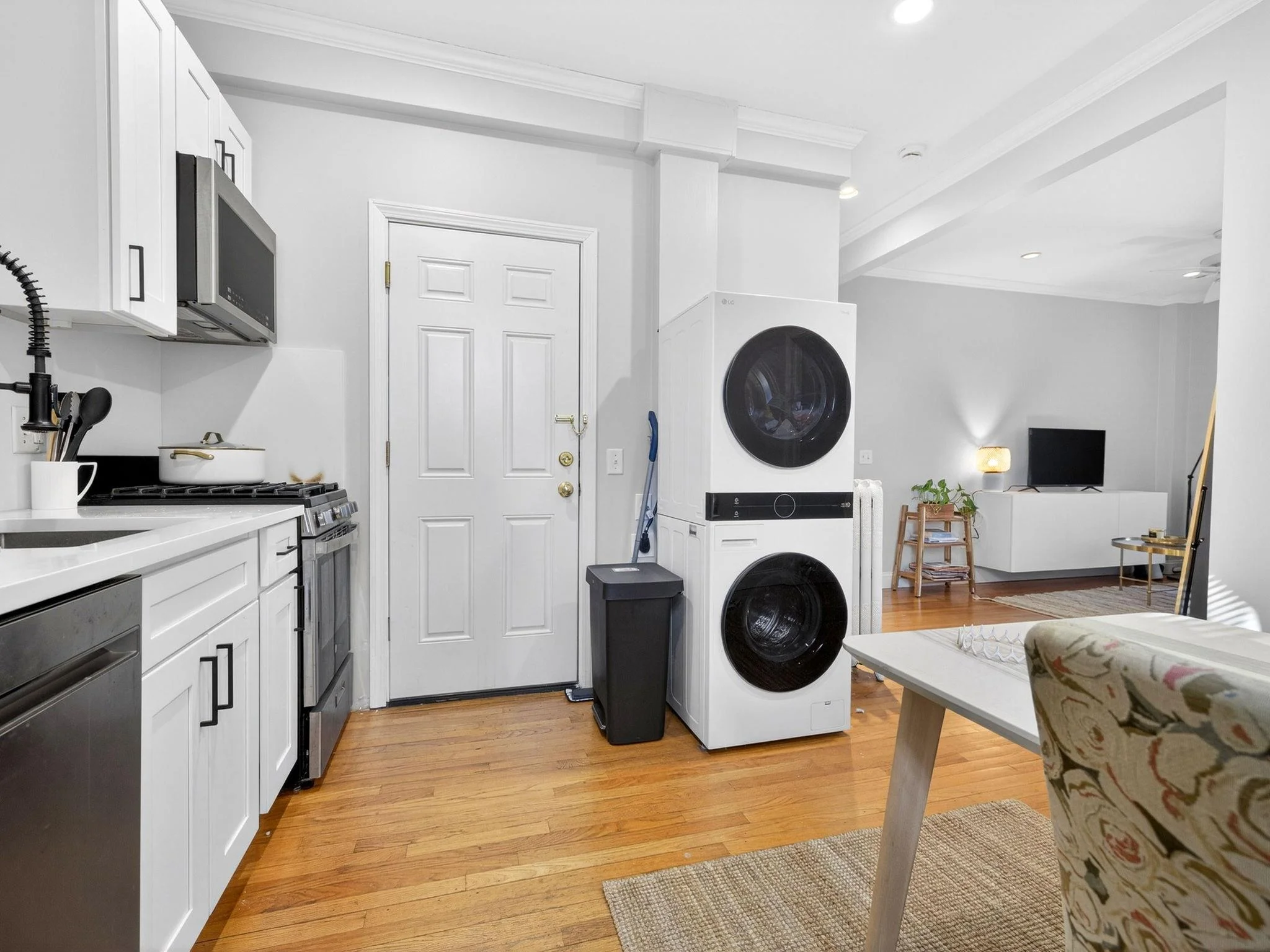 1 bed, 1 bath apartment for rent at 1576 Cambridge St Unit R1, Mid Cambridge — photo 4 of 14