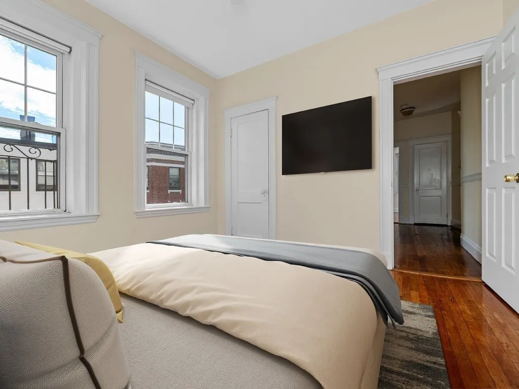 1 bed, 1 bath apartment for rent at 1576 Commonwealth Ave Unit 10, Brighton — photo 7 of 9