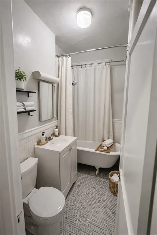 1 bed, 1 bath apartment for rent at 1576 Commonwealth Ave Unit 3, Brighton — photo 4 of 8