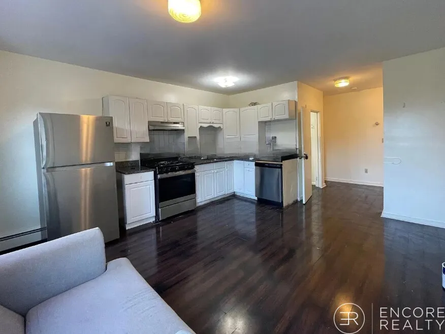 3 bed, 1 bath apartment for rent at 1576 Tremont St Unit 2, Mission Hill — photo 2 of 6