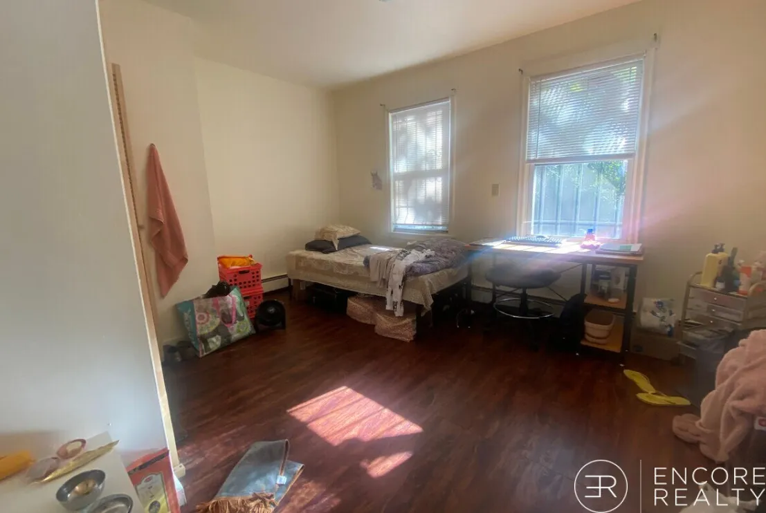 3 bed, 1 bath apartment for rent at 1576 Tremont St Unit 2, Mission Hill — photo 4 of 6