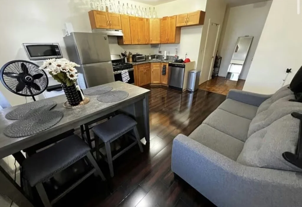 3 bed, 1 bath apartment for rent at 1576 Tremont St Unit 3, Mission Hill — photo 5 of 14