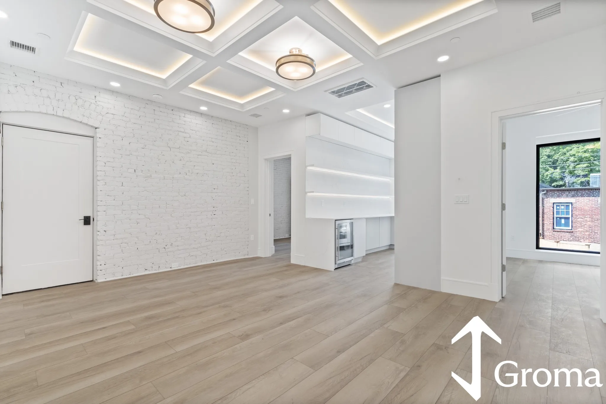 4 bed, 4+ bath apartment for rent at 1578 Beacon St Unit 202, Corey Hill — photo 4 of 19
