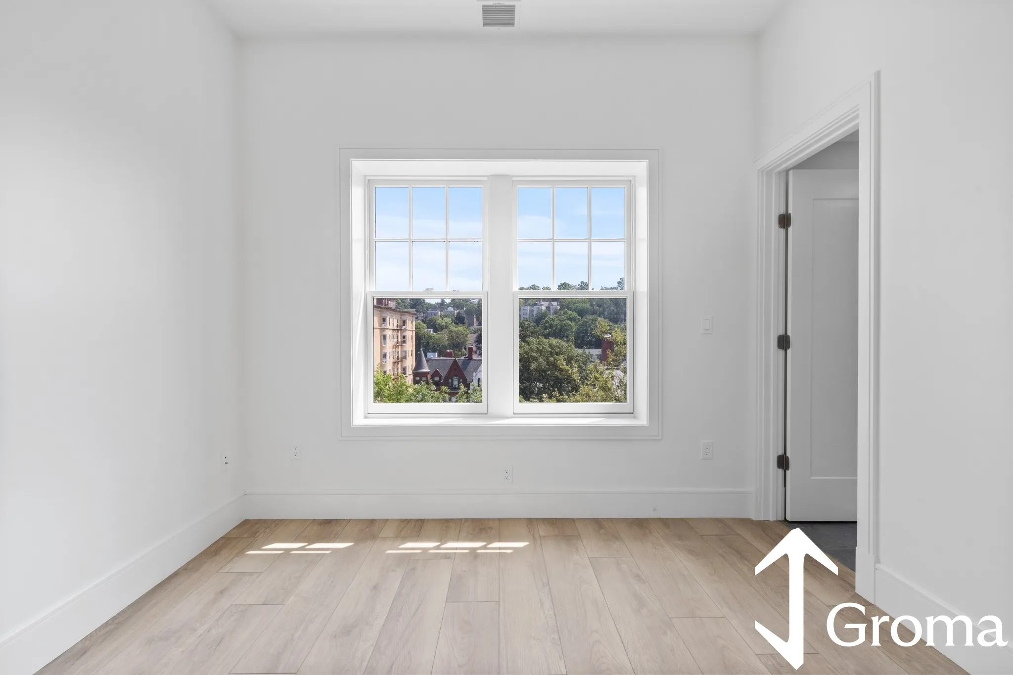 4 bed, 4+ bath apartment for rent at 1578 Beacon St Unit 202, Corey Hill — photo 13 of 19