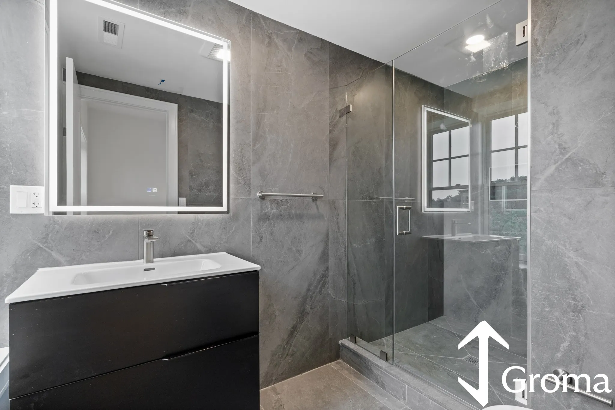 4 bed, 4+ bath apartment for rent at 1578 Beacon St Unit 202, Corey Hill — photo 11 of 19