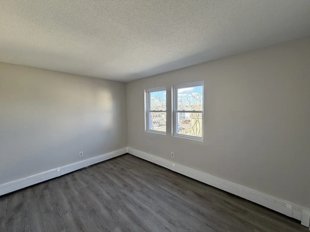 2 bed, 1 bath apartment for rent at 158-162 Water Unit 11, Lawrence — photo 9 of 14