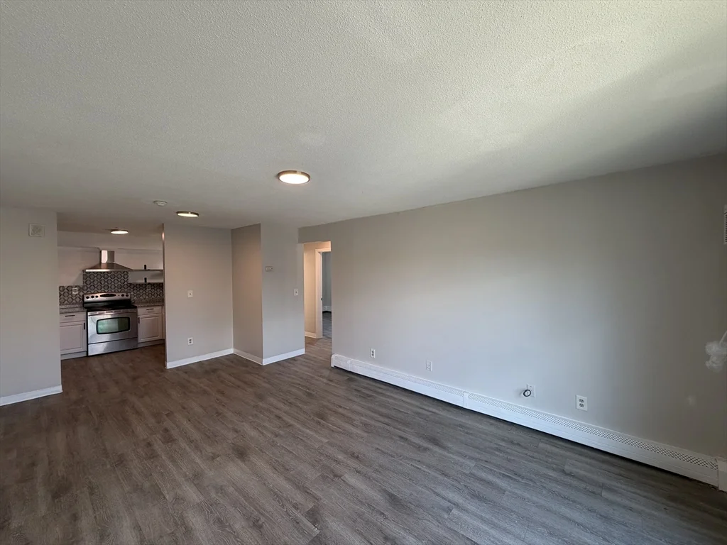 2 bed, 1 bath apartment for rent at 158-162 Water Unit 11, Lawrence — photo 8 of 14