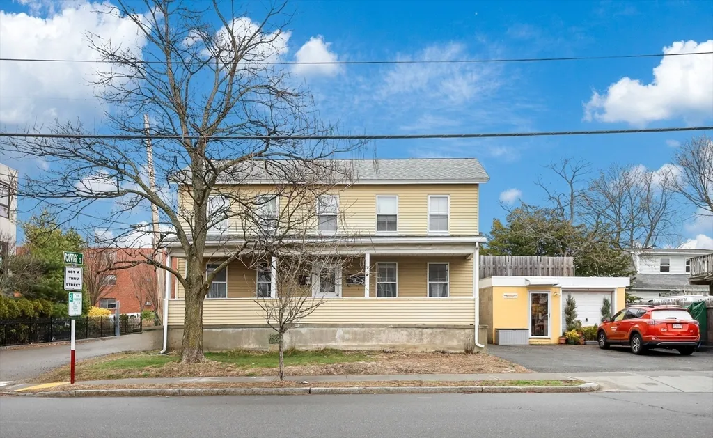 1 bed, 1 bath apartment for rent at 158 Adams St Unit 2, Nonantum — photo 1 of 8
