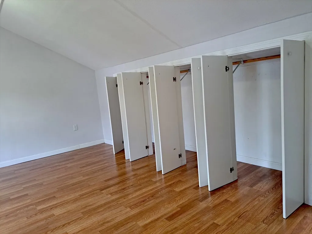 4 bed, 2 bath apartment for rent at 158 Baker St Unit HOUSE, West Roxbury — photo 28 of 31