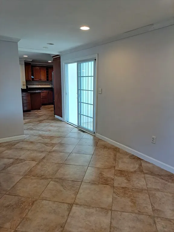 4 bed, 2 bath apartment for rent at 158 Baker St Unit HOUSE, West Roxbury — photo 7 of 31