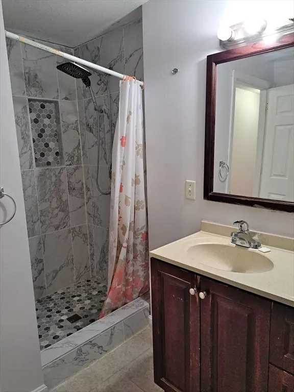 4 bed, 2 bath apartment for rent at 158 Baker St Unit HOUSE, West Roxbury — photo 24 of 31