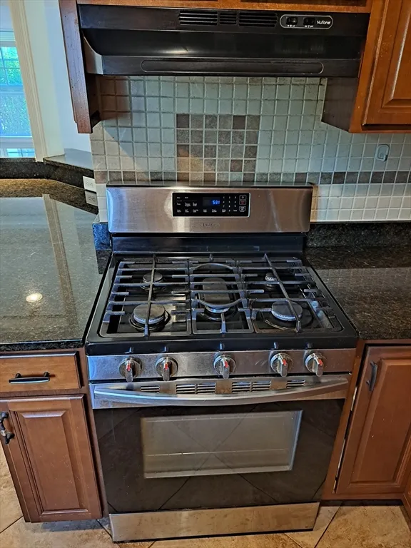 4 bed, 2 bath apartment for rent at 158 Baker St Unit HOUSE, West Roxbury — photo 12 of 31