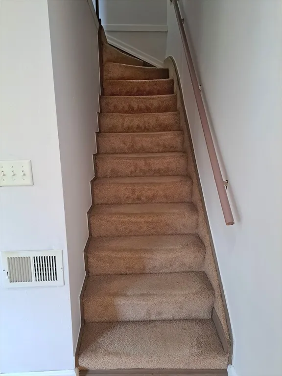 4 bed, 2 bath apartment for rent at 158 Baker St Unit HOUSE, West Roxbury — photo 21 of 31