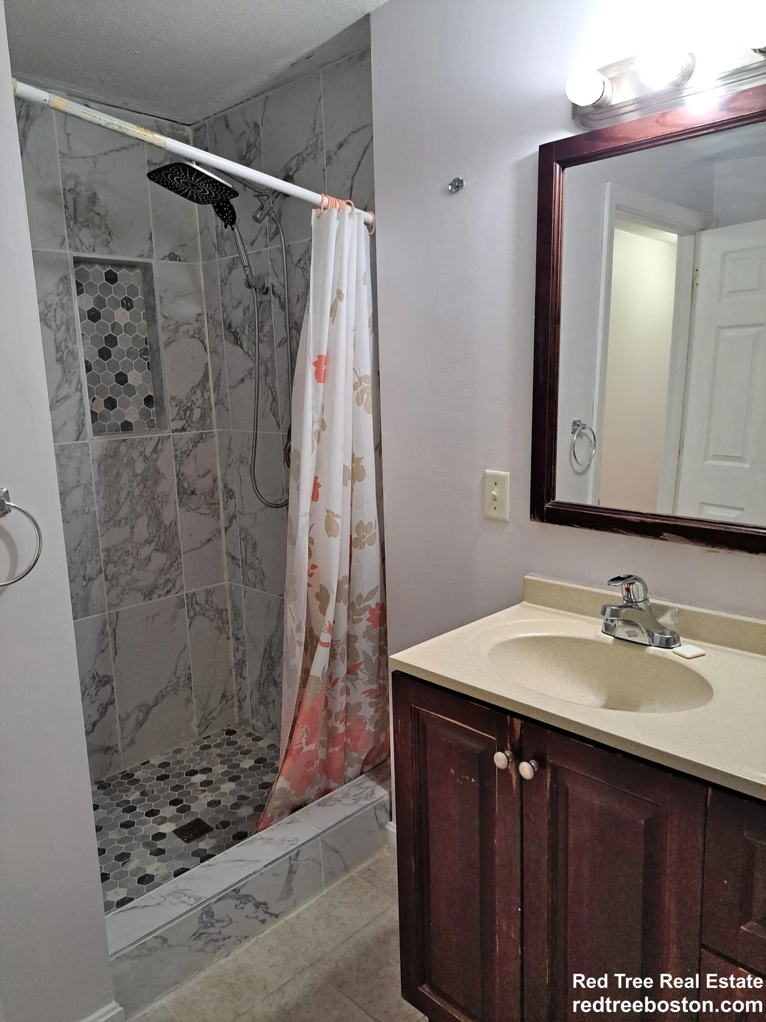 4 bed, 2.5 bath apartment for rent at 158 Baker St, West Roxbury — photo 19 of 30