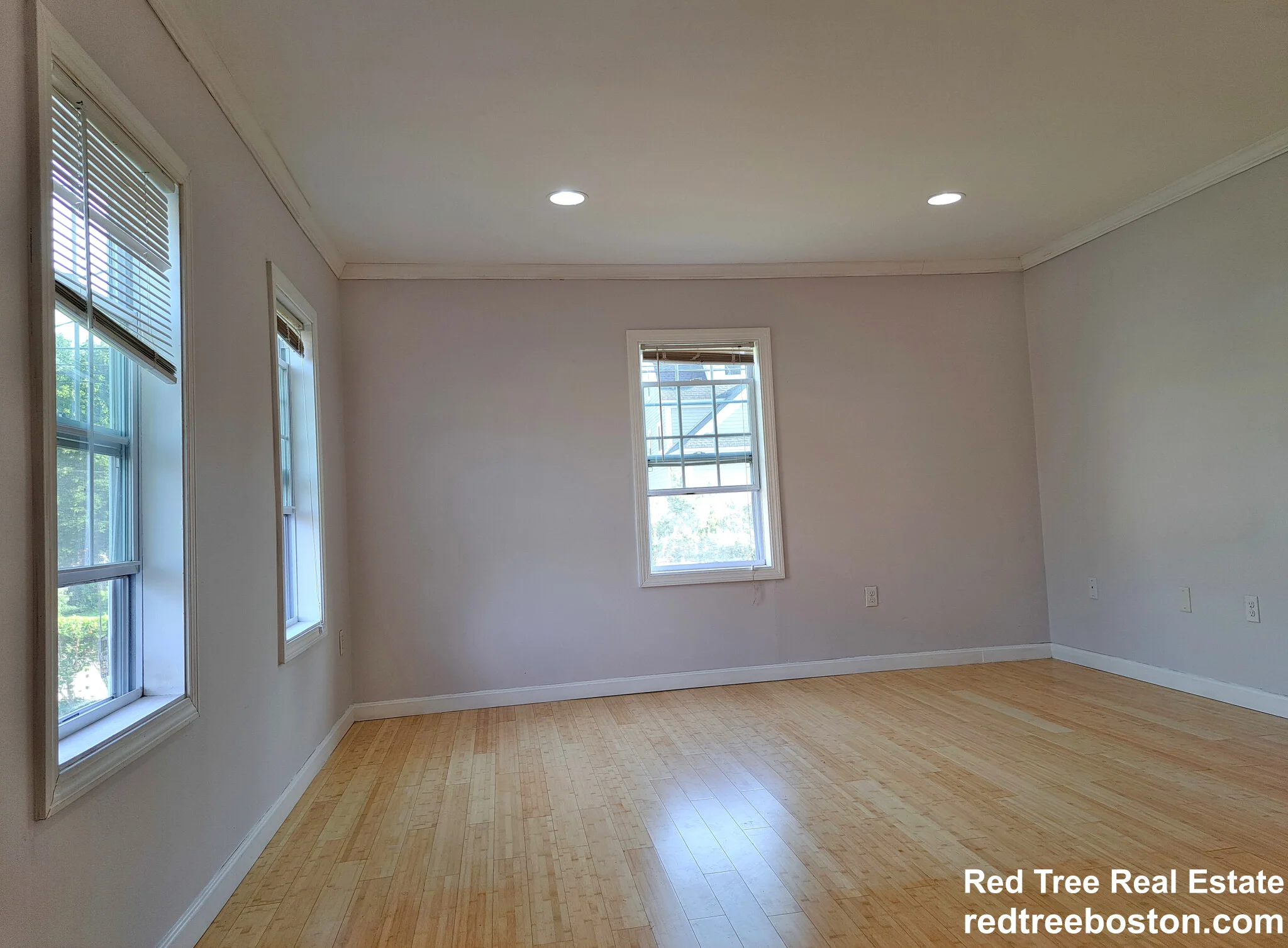 4 bed, 2.5 bath apartment for rent at 158 Baker St, West Roxbury — photo 2 of 30