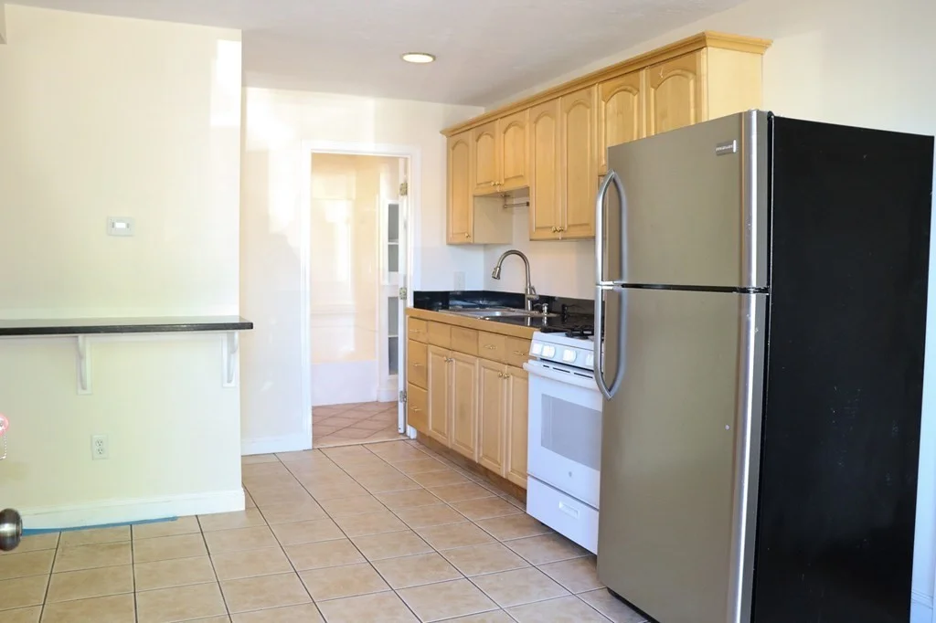 1 bed, 1 bath apartment for rent at 158 Bridge St Unit 1, Weymouth