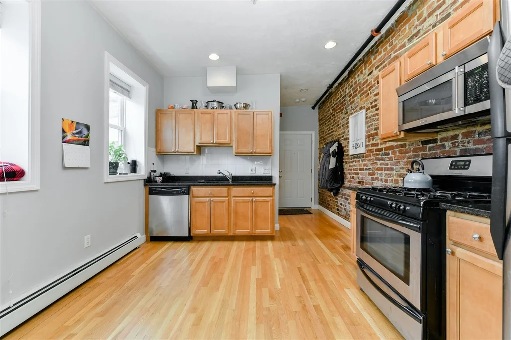 2 bed, 1 bath apartment for rent at 158 Cottage Unit 4R, East Boston — photo 8 of 11