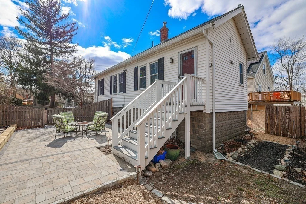 2 bed, 1 bath apartment for rent at 158 Durnell Ave, Roslindale — photo 3 of 19