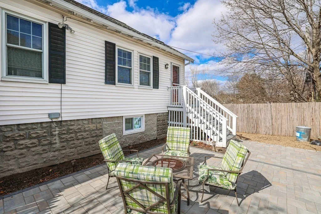 2 bed, 1 bath apartment for rent at 158 Durnell Ave, Roslindale — photo 2 of 19