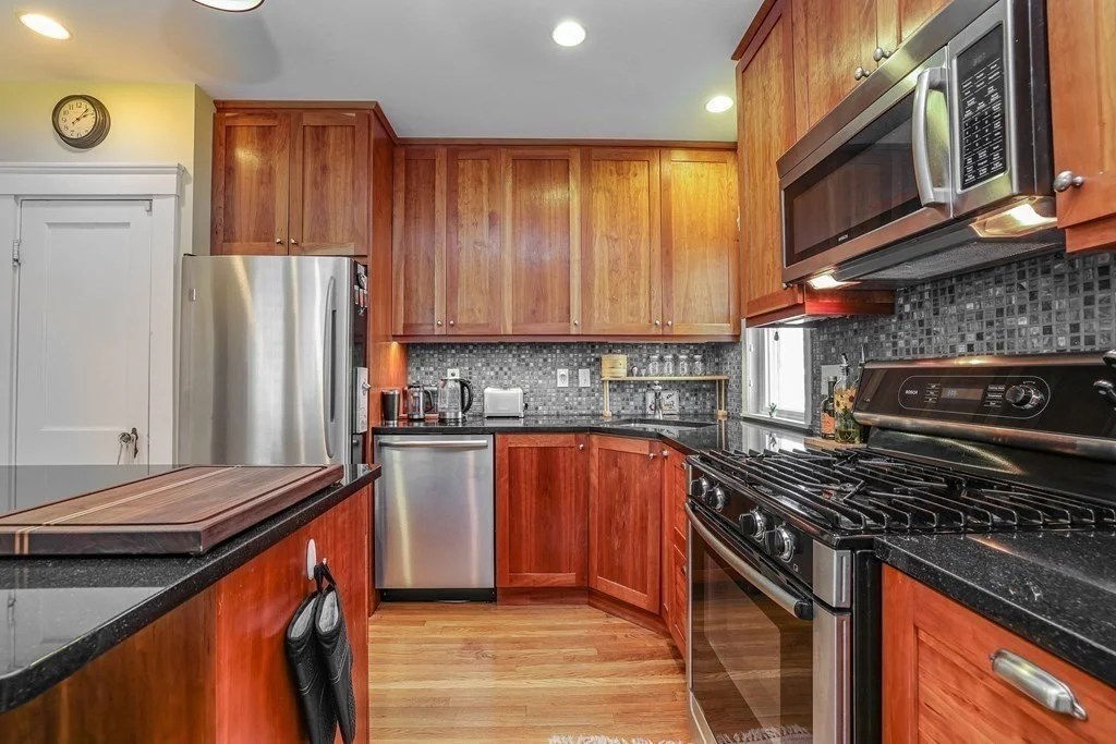 2 bed, 1 bath apartment for rent at 158 Durnell Ave, Roslindale — photo 5 of 19