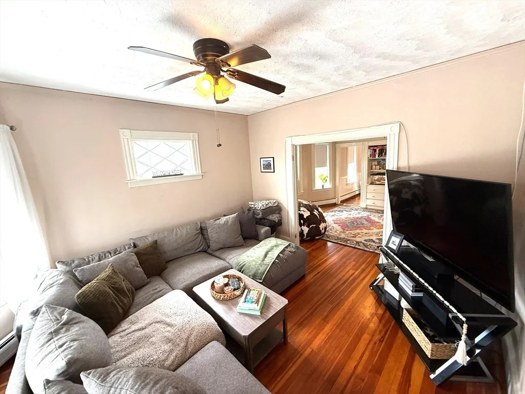 3 bed, 1 bath apartment for rent at 158 Grove St Unit 2, Haverhill — photo 7 of 18