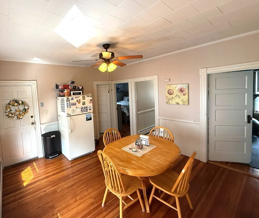 3 bed, 1 bath apartment for rent at 158 Grove St Unit 2, Haverhill — photo 9 of 18