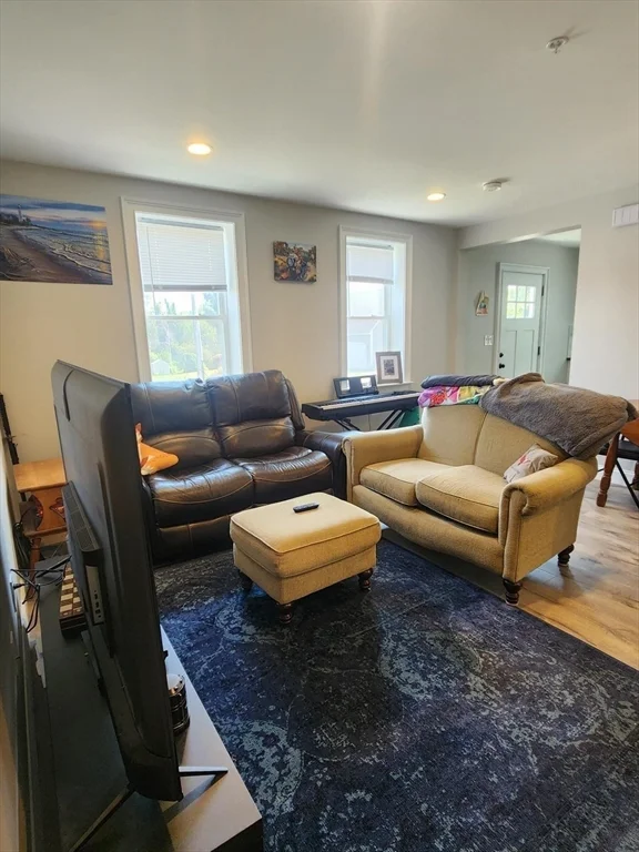 2 bed, 1 bath apartment for rent at 158 Hayden Rowe St Unit 2, Hayden Row — photo 5 of 12