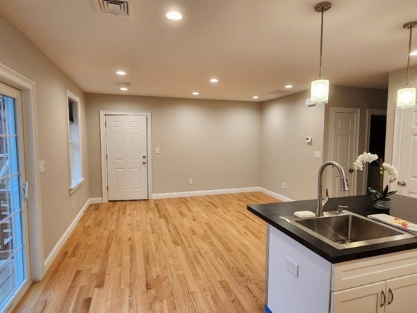 2 bed, 1 bath apartment for rent at 158 Hayden Rowe Unit 4, Hopkinton — photo 5 of 12
