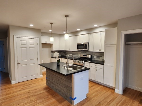 2 bed, 1 bath apartment for rent at 158 Hayden Rowe Unit 4, Hopkinton — photo 3 of 12