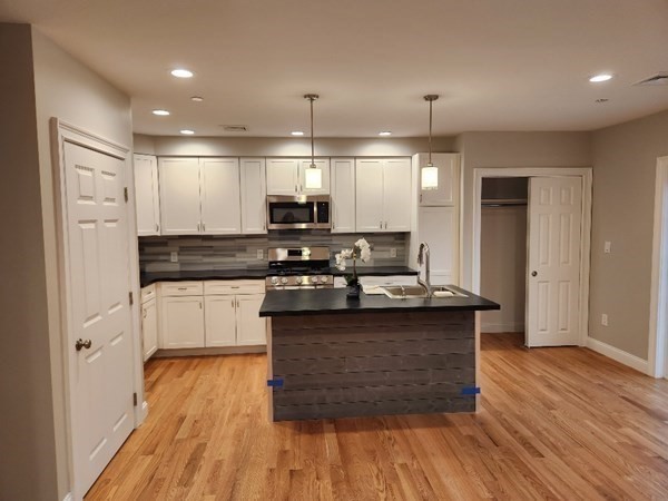 2 bed, 1 bath apartment for rent at 158 Hayden Rowe Unit 4, Hopkinton — photo 2 of 12