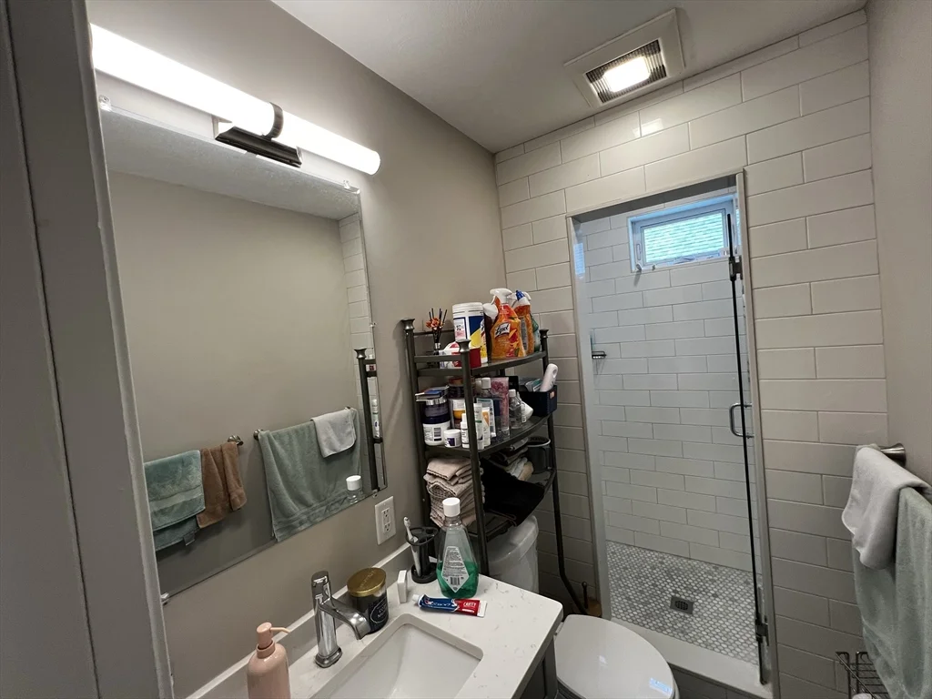4 bed, 2 bath apartment for rent at 158 Holland St Unit 2, Davis Square — photo 22 of 28
