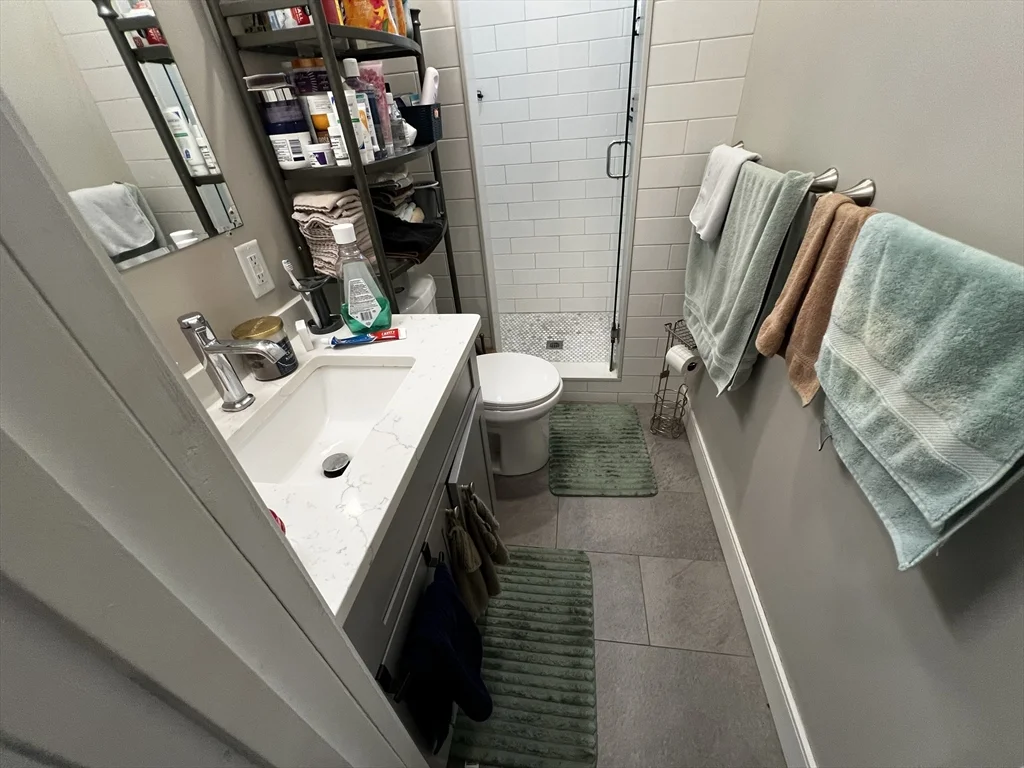 4 bed, 2 bath apartment for rent at 158 Holland St Unit 2, Davis Square — photo 23 of 28