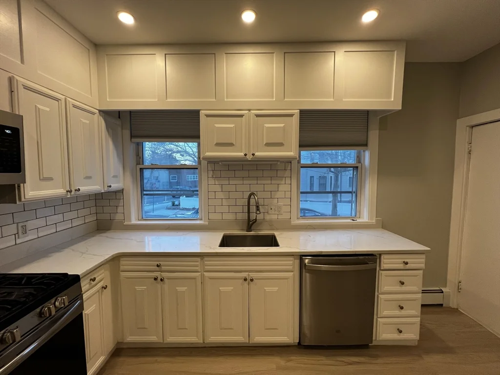 4 bed, 2 bath apartment for rent at 158 Holland Unit 1, Teele Square — photo 3 of 42