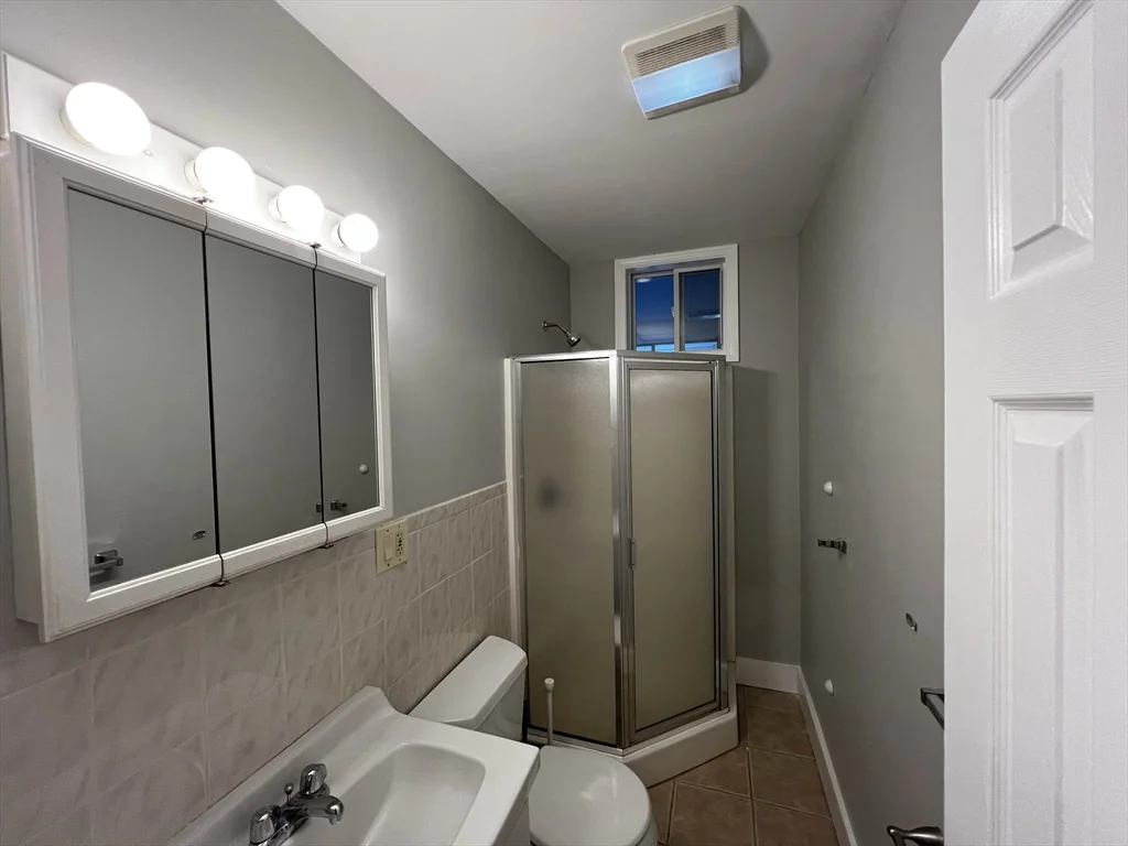 4 bed, 2 bath apartment for rent at 158 Holland Unit 1, Teele Square — photo 29 of 42