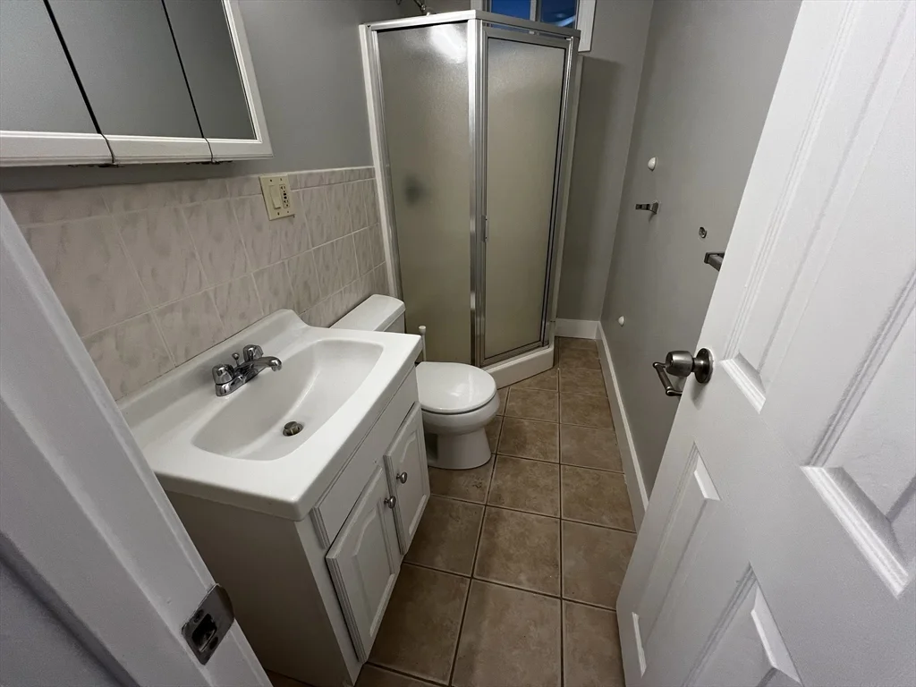 4 bed, 2 bath apartment for rent at 158 Holland Unit 1, Teele Square — photo 30 of 42