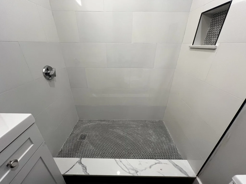 4 bed, 2 bath apartment for rent at 158 Holland Unit 1, Teele Square — photo 8 of 42