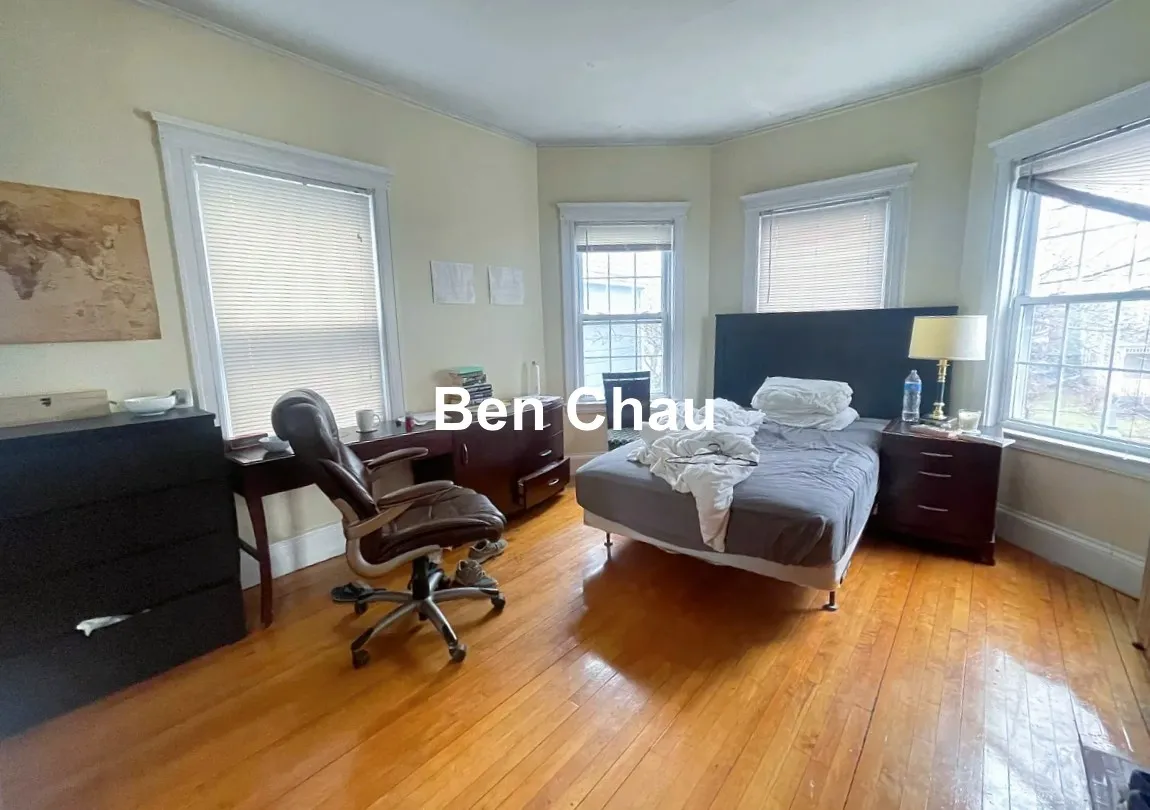 3 bed, 1 bath apartment for rent at 158 Magazine St Unit 27B, Cambridgeport — photo 3 of 13