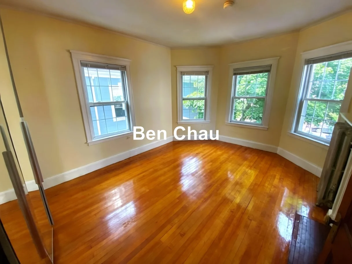 3 bed, 1 bath apartment for rent at 158 Magazine St Unit 27B, Cambridgeport — photo 10 of 13