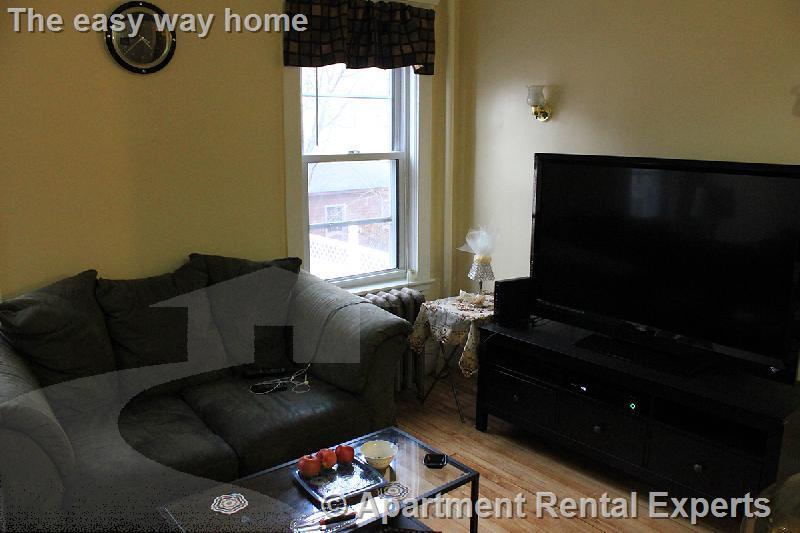 4 bed, 2 bath apartment for rent at 158 Magazine St Unit 6, Cambridgeport — photo 4 of 6