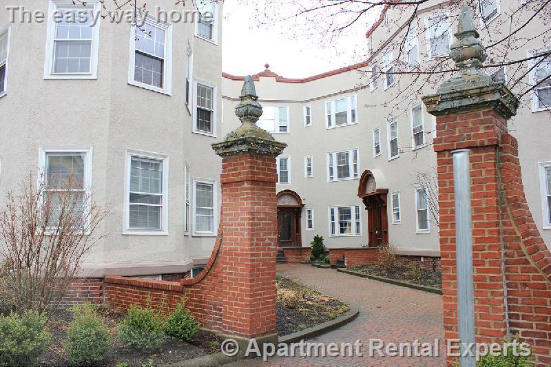 4 bed, 2 bath apartment for rent at 158 Magazine St Unit 6, Cambridgeport — photo 1 of 6
