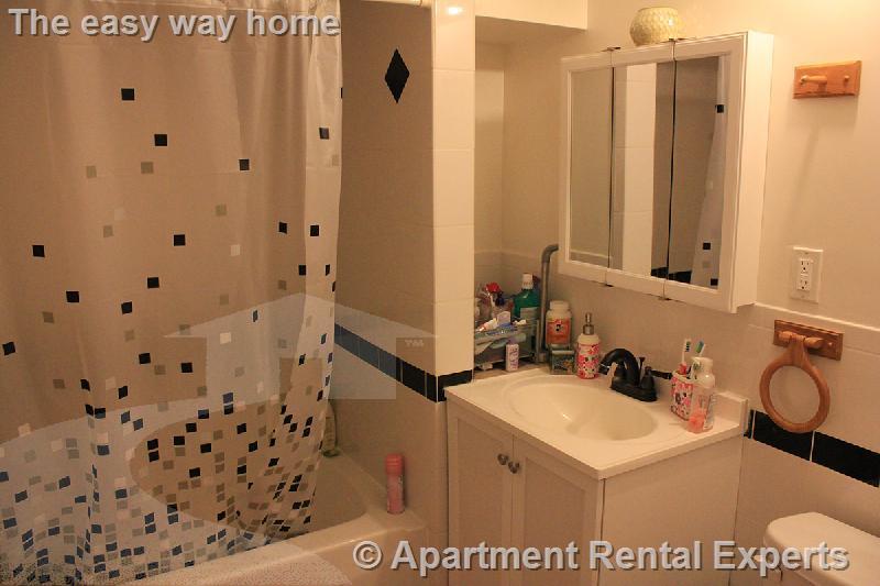 4 bed, 2 bath apartment for rent at 158 Magazine St Unit 6, Cambridgeport — photo 5 of 6