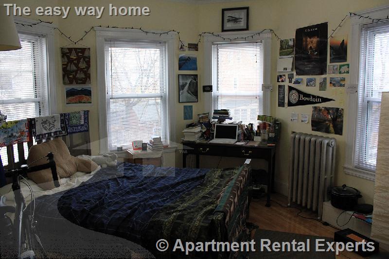 4 bed, 2 bath apartment for rent at 158 Magazine St Unit 6, Cambridgeport — photo 3 of 6
