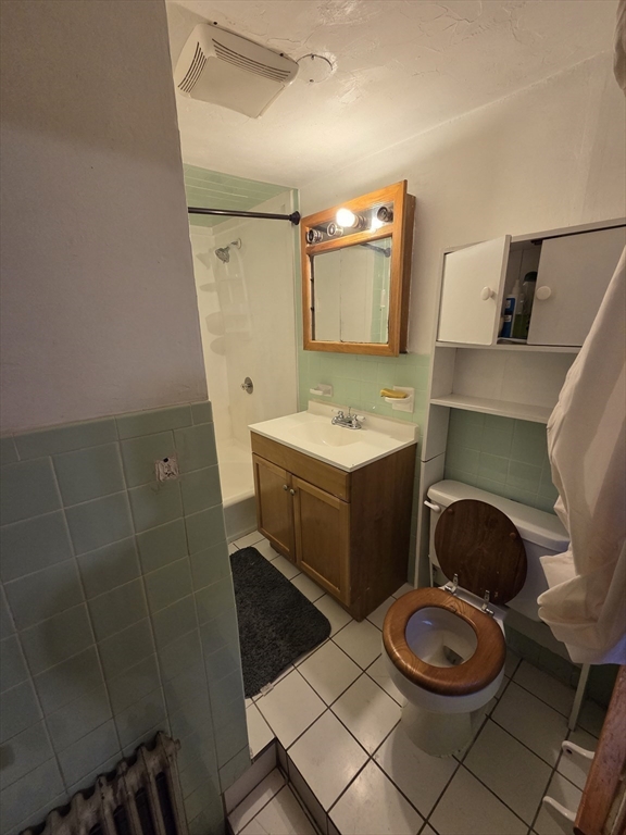 3 bed, 1 bath apartment for rent at 158 Main St Unit 158, Quincy — photo 4 of 12