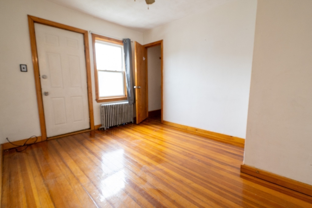 3 bed, 1 bath apartment for rent at 158 Main St Unit 2, Quincy — photo 2 of 20