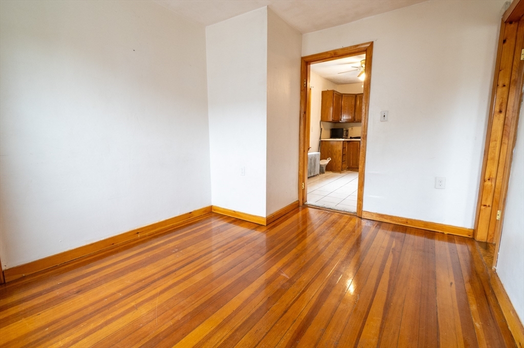 3 bed, 1 bath apartment for rent at 158 Main St Unit 2, Quincy — photo 3 of 20