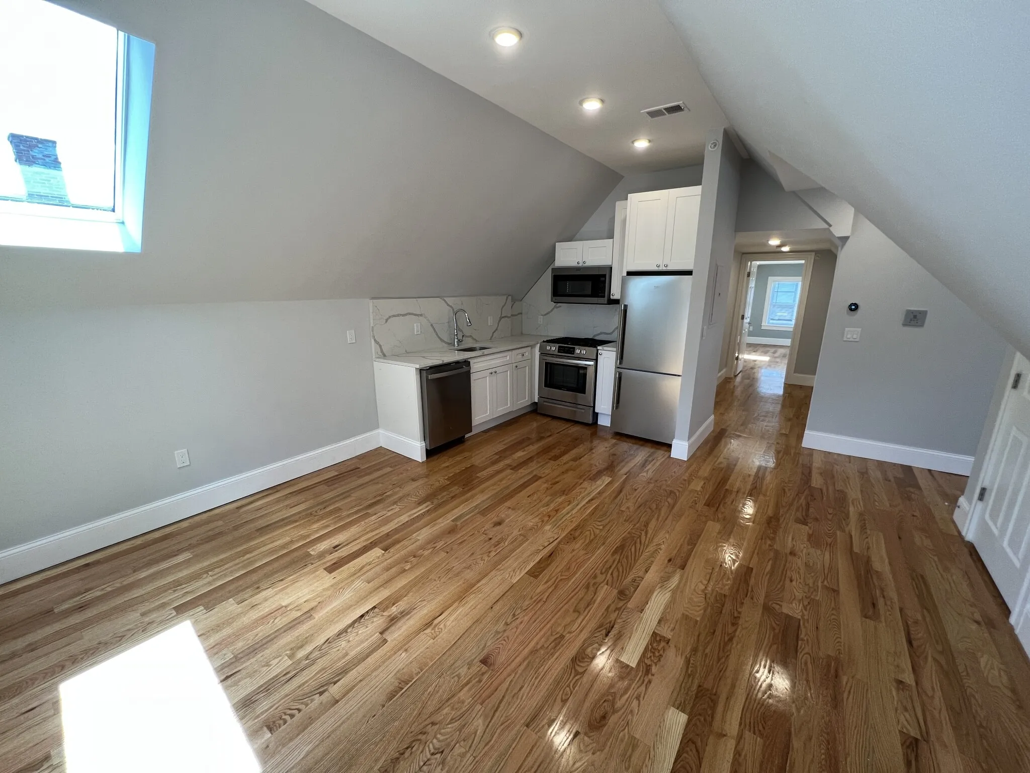 2 bed, 1 bath apartment for rent at 158 Morrison Ave Unit 2, Powder House Square — photo 1 of 30