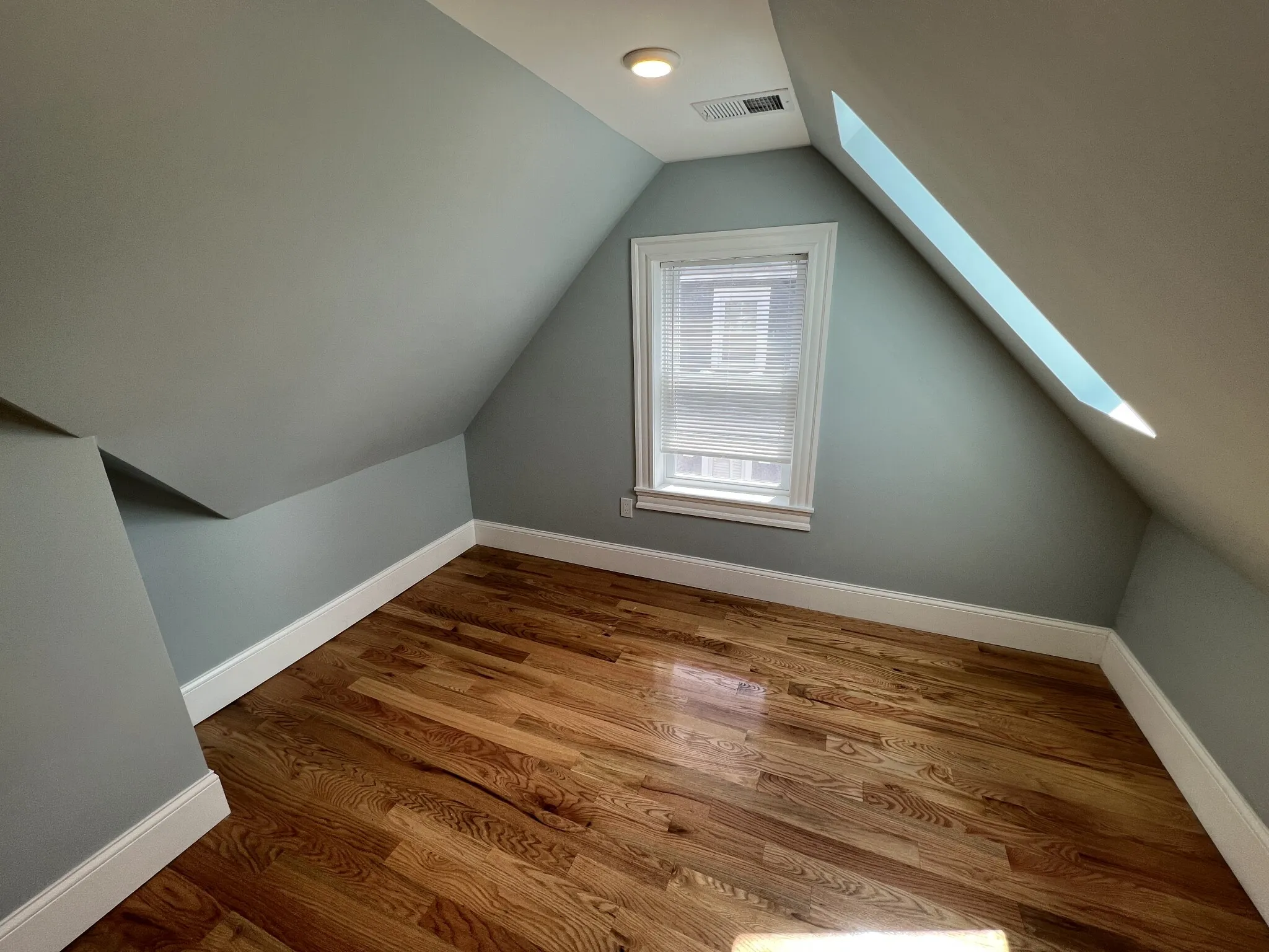 2 bed, 1 bath apartment for rent at 158 Morrison Ave Unit 3, Powder House Square — photo 24 of 30