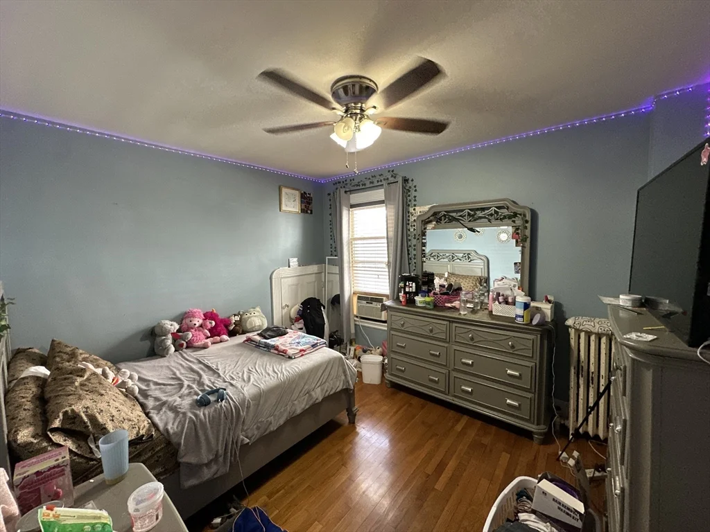 3 bed, 1 bath apartment for rent at 158 Neponset Ave Unit 1, Dorchester — photo 6 of 22