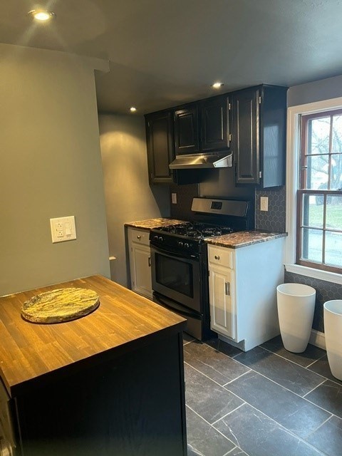 3 bed, 1 bath apartment for rent at 158 North St Unit Left s, Weymouth — photo 4 of 20